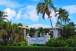Villa Paradise Island Beach Club